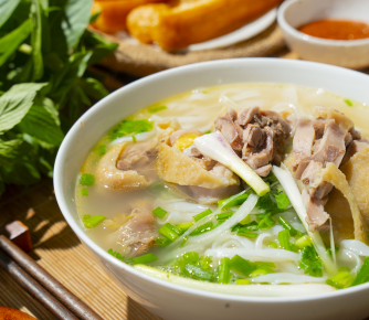 Phở Gà Xé Đùi